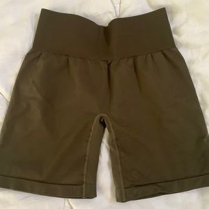 NVGTN shorts